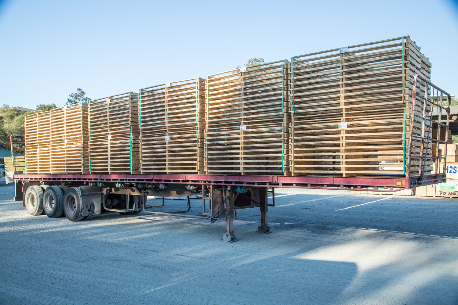 Discover 8 Major Benefits of Custom Pallets